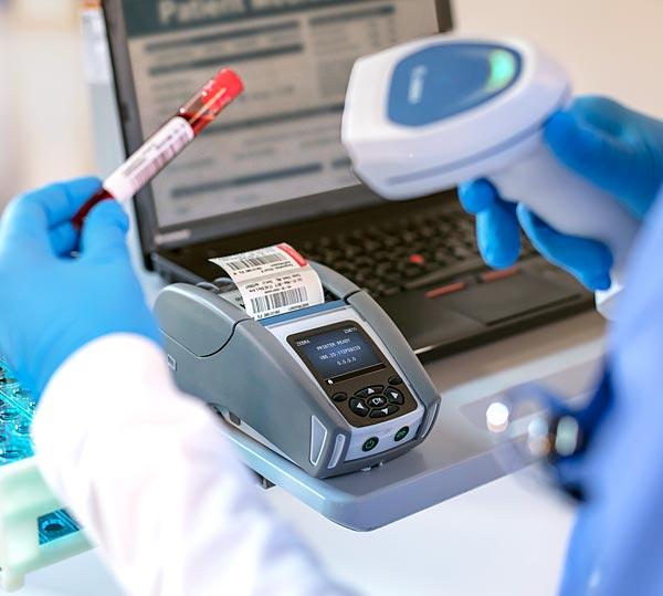 Solutions d'identification des patients et traçabilité médicale pour hôpitaux